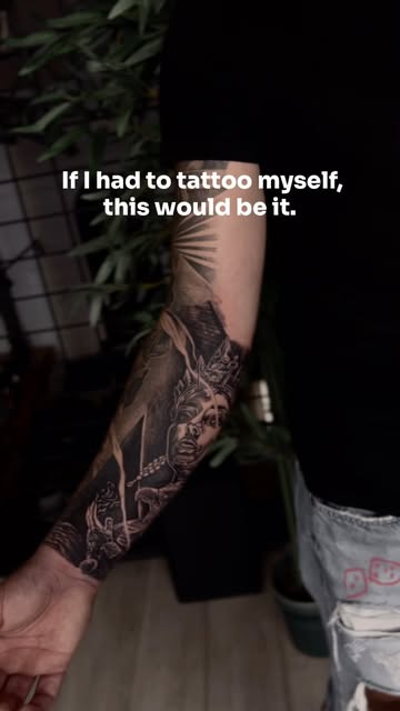 Sleeve black and grey cu portret și elemente geometrice